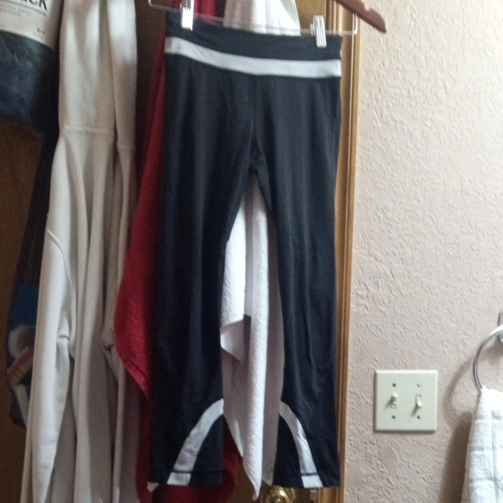 Lululemon Athletica Black and White Leggings